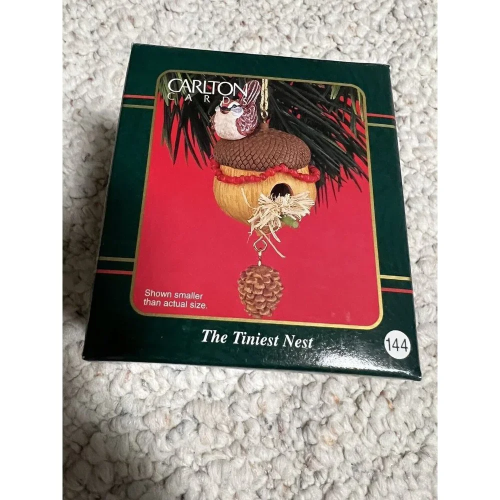 Carlton Cards The Tiniest Nest ACORN BIRDHOUSE Christmas‎ Ornament YEAR 2000 Vtg